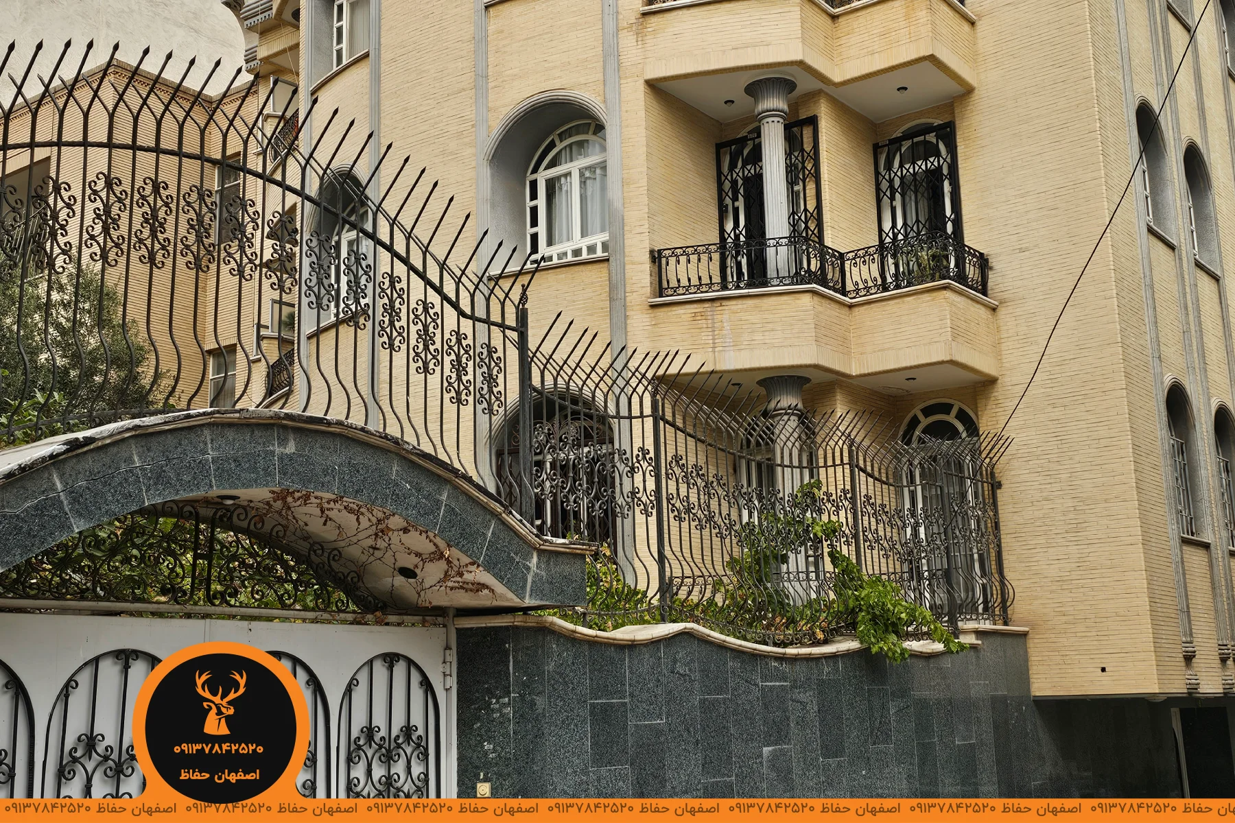 عکس نرده و حفاظ شاخ گوزنی در شیراز